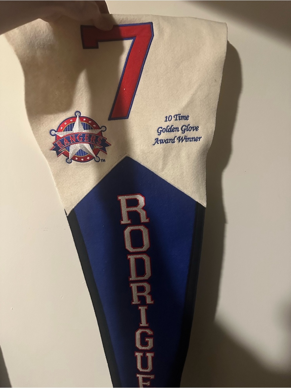 Texas Rangers #7 Ivan Rodriquez Team pennant wool banner Blue & White